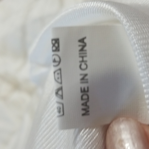 White little dress - Picture 8 of 10